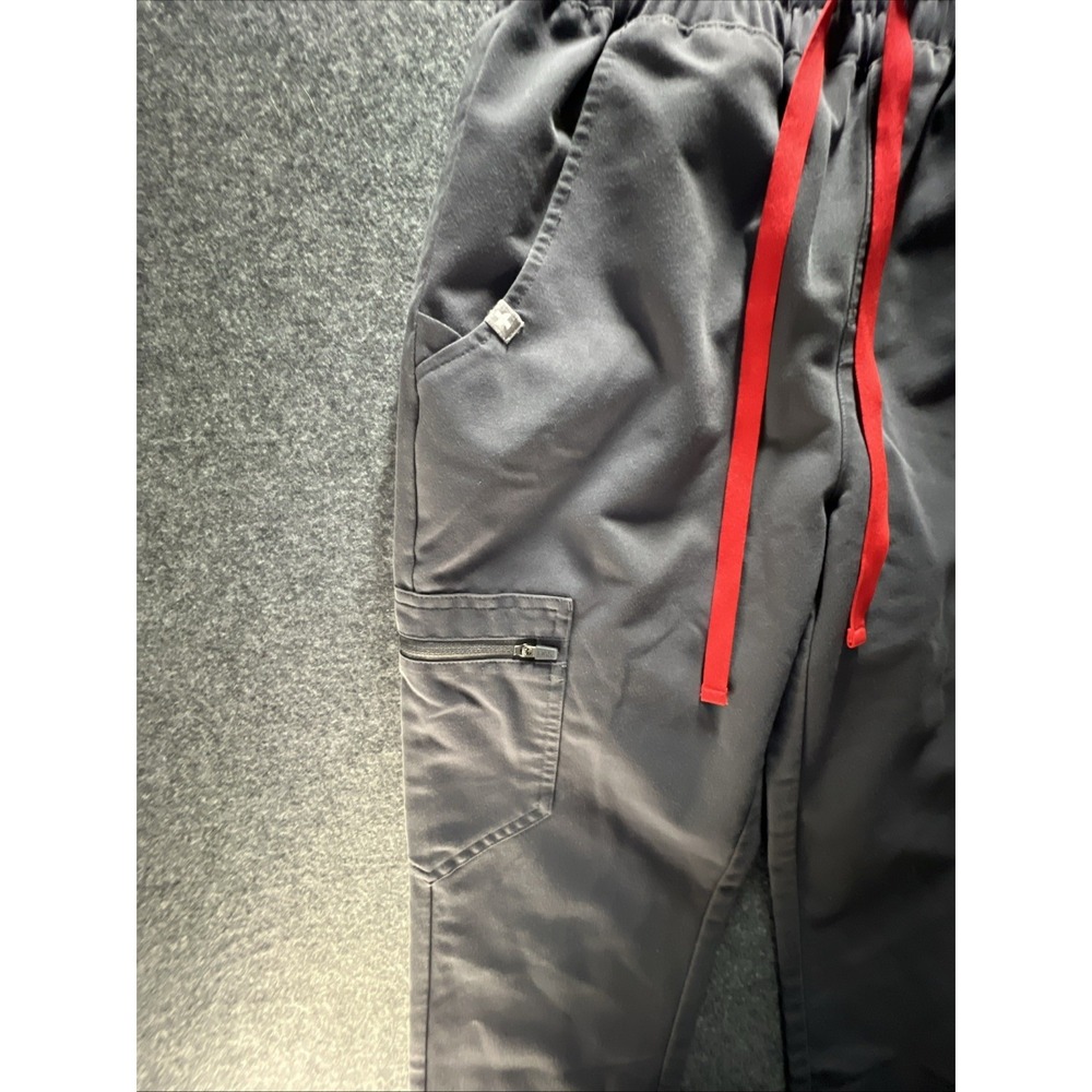 FIGS Technical Collect Charcoal Grey 3-Pc Set: 2 XXS Top & 1 XXS/Tall Bottoms - Picture 4 of 16